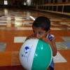 Che gioia confiare un palloncino tutto da solo