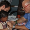 Ma il Dr George fuma anche in India ?