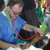 Dr Roberto impegnato in una visita